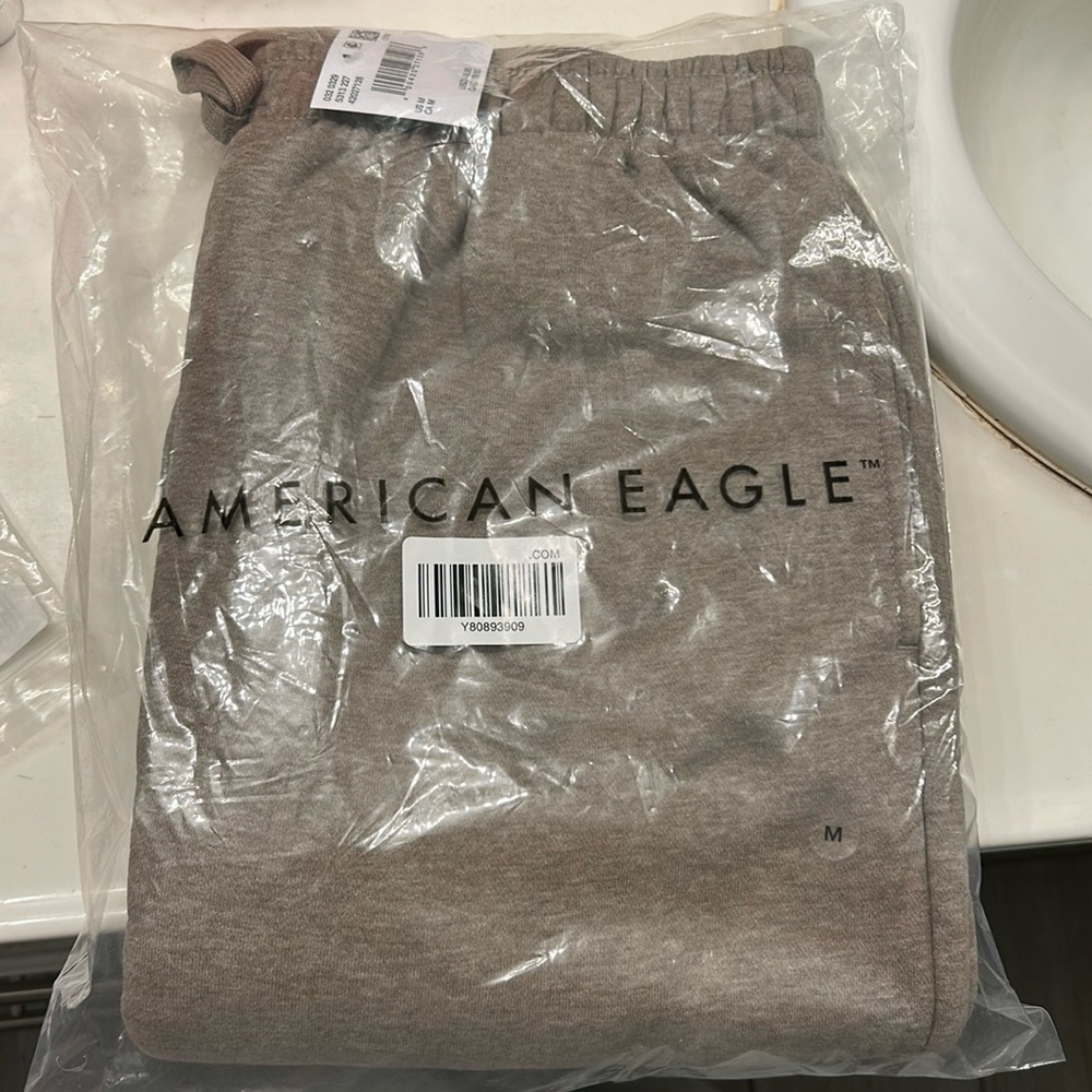 American eagle Everyday Luxe Jogger